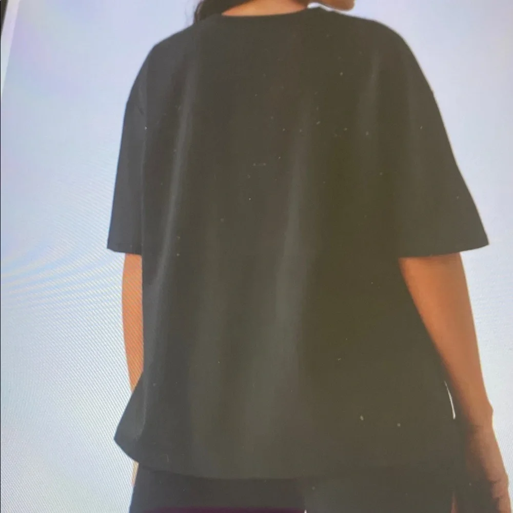 XLARGE. HALARA ROUND NECK HALF SLEEVE OVERSIZED QUICK DRY T SHIRT - Picture 2 of 8